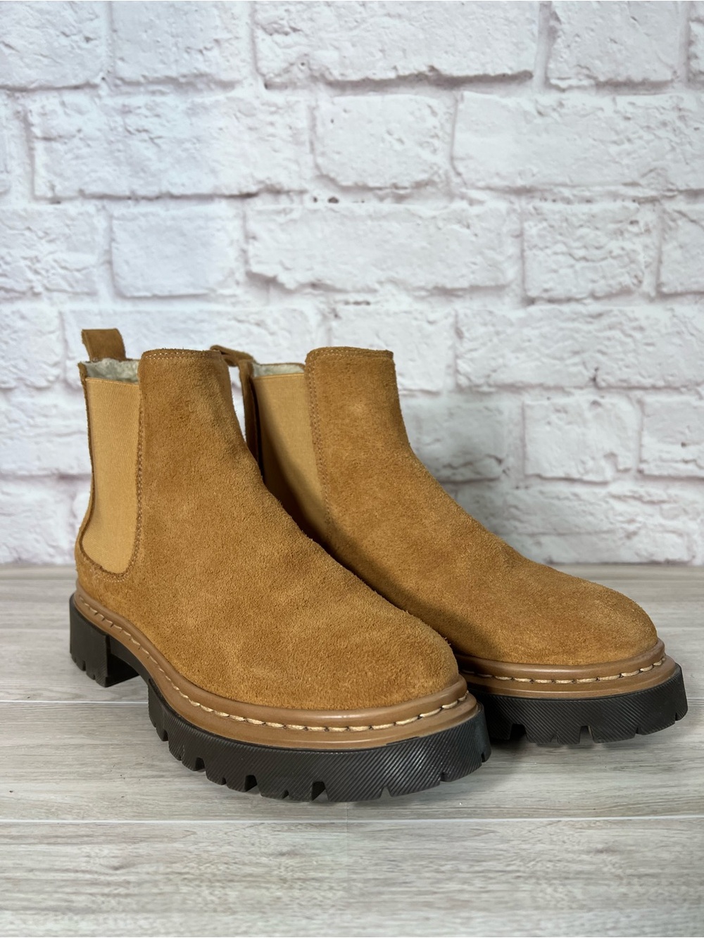 Danassa Tan Suede Chelsea Ankle Boots Size 37